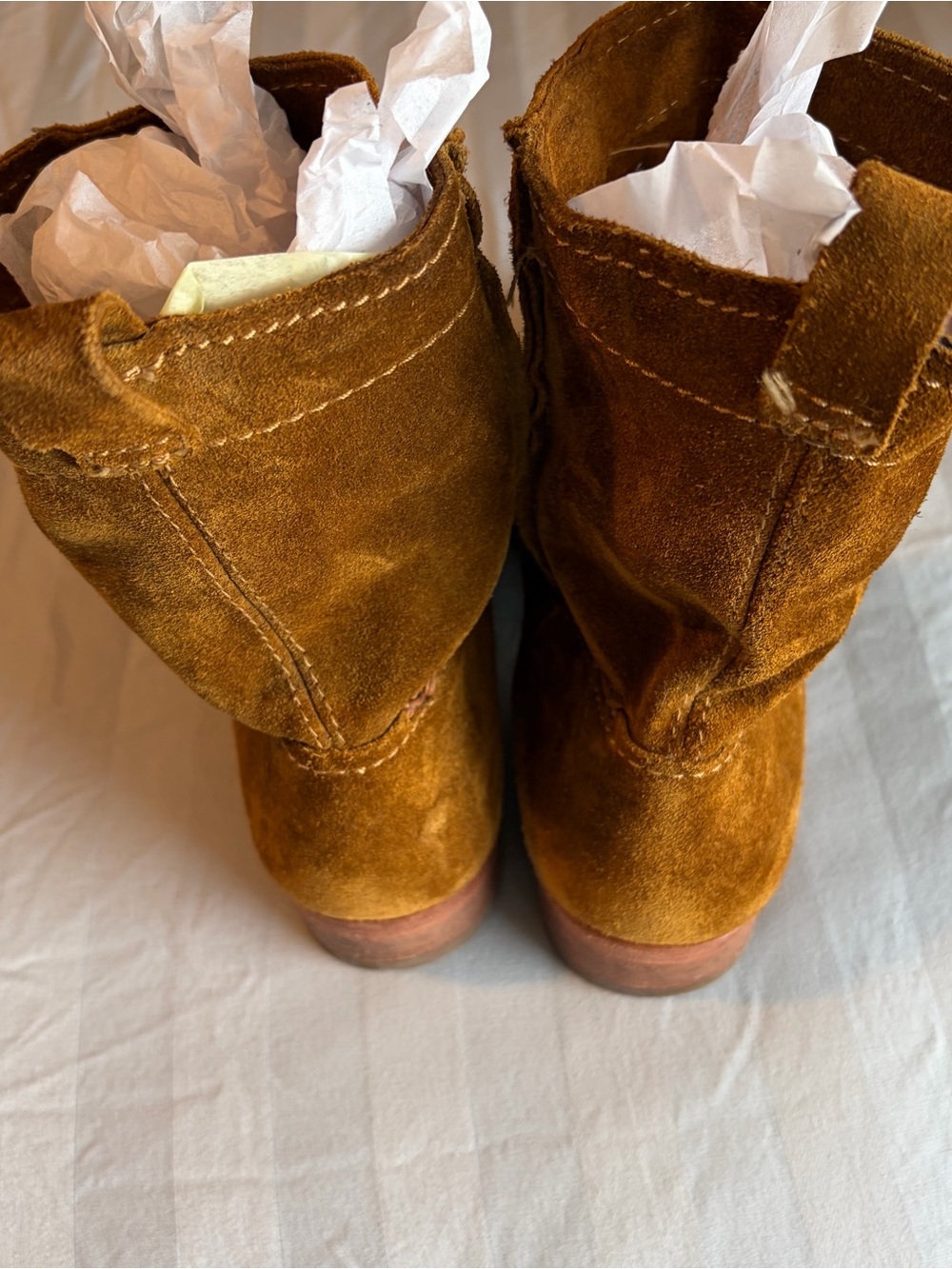 Frye (7.5)Women's Suede Ankle Booties in Cognac - Picture 4 of 5